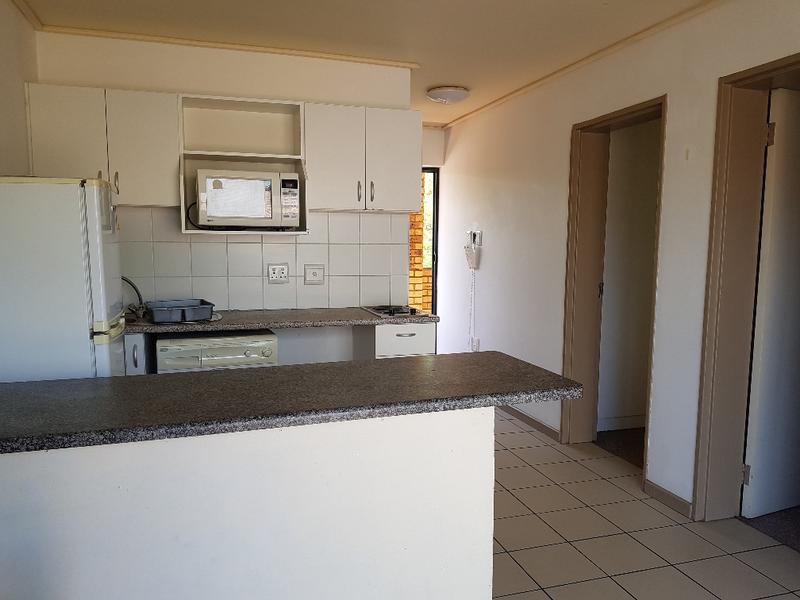 To Let 2 Bedroom Property for Rent in Grahamstown Central Eastern Cape